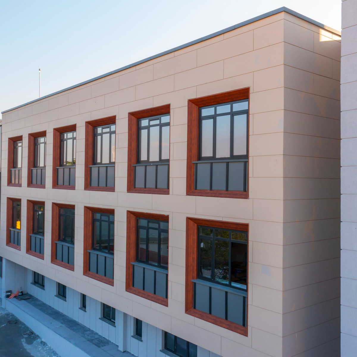 BURHAN FELEK ANADOLU LİSESİ