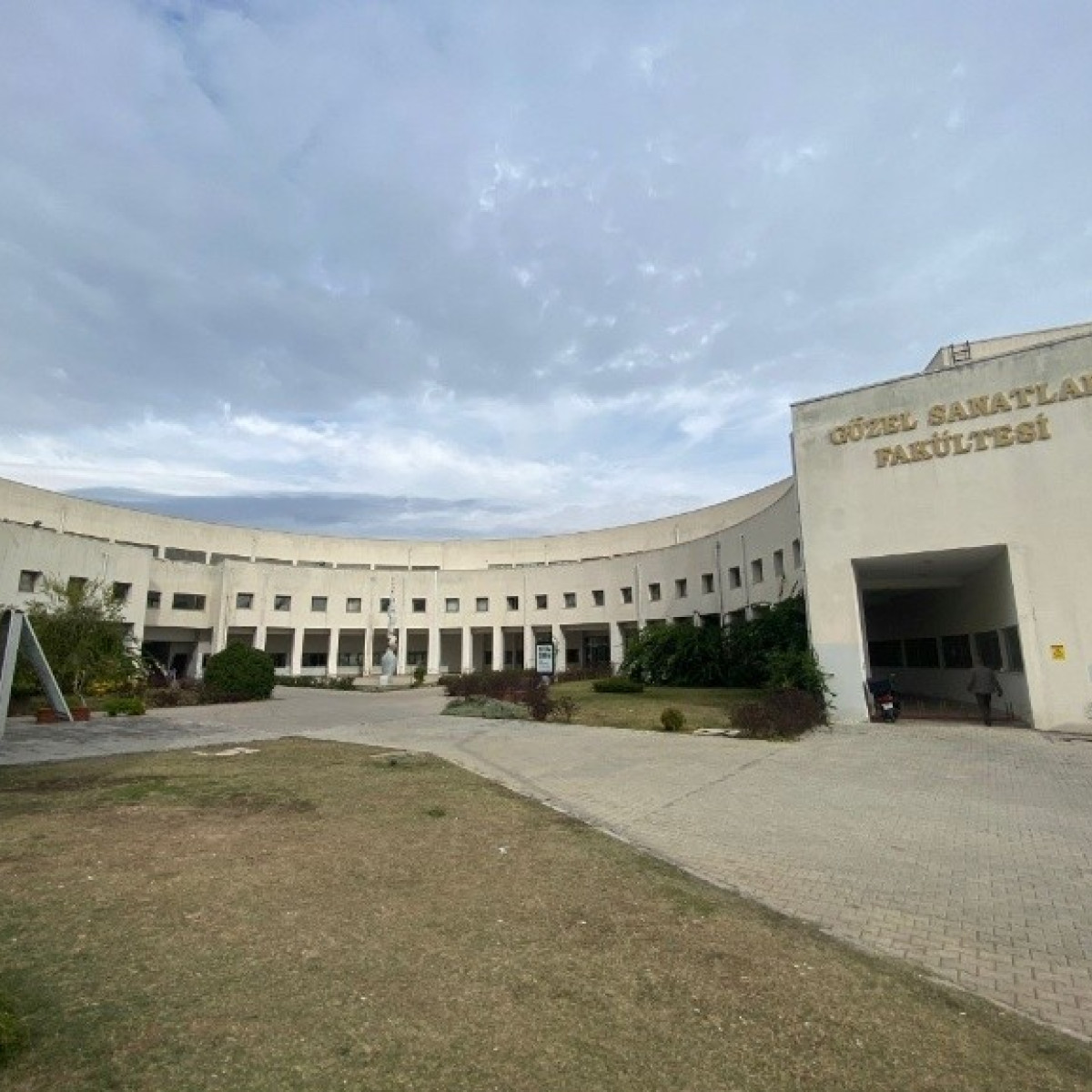 Mersin Üniversitesi Mimarlık ve Güzel Sanatlar Fakültesi