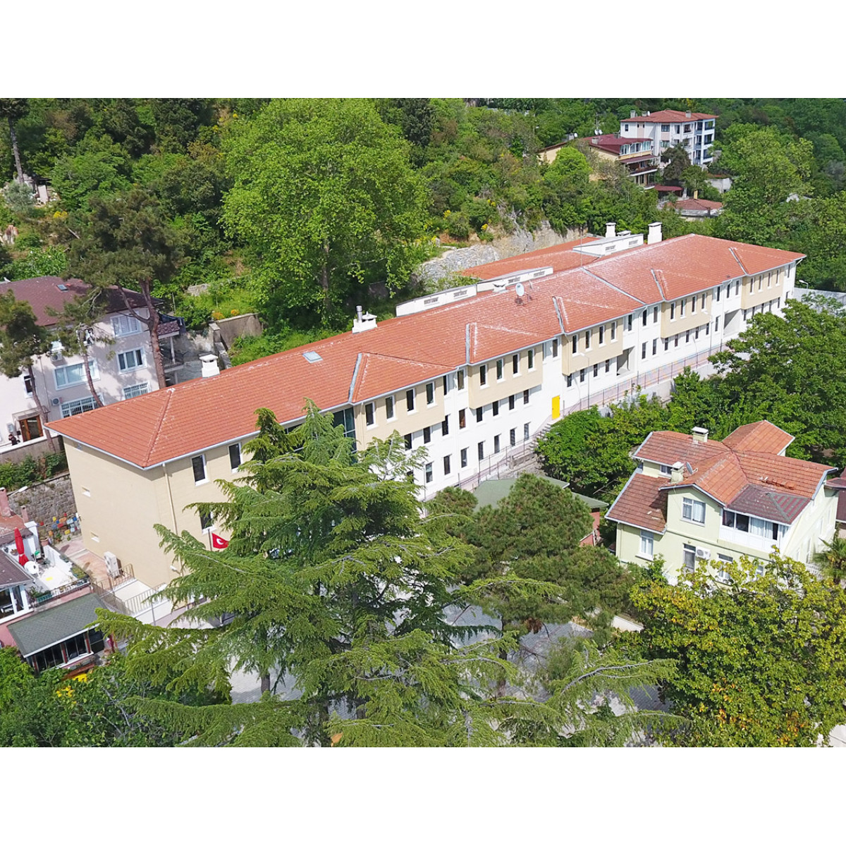 Beykoz İshakağa İlkokulu ve Ortaokulu
