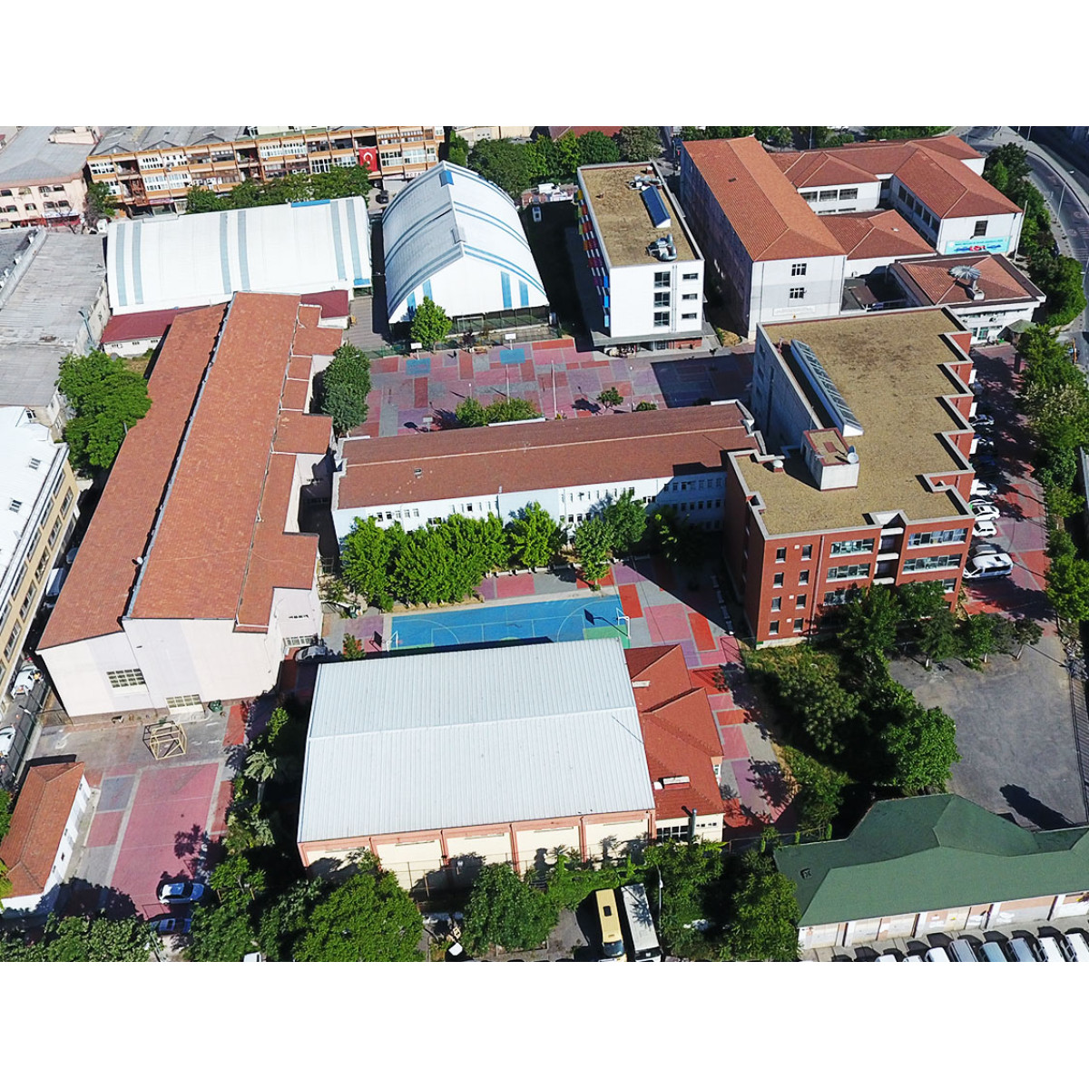 Bayrampaşa İnönü Endüstri Meslek Lisesi